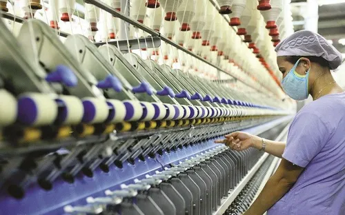 Nâng cao giá trị xuất khẩu để thoát "bẫy" gia công