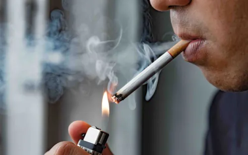 Suýt mất chân sau 30 năm hút thuốc: Cảnh báo bệnh động mạch chi dưới