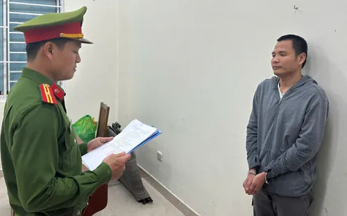 Bắt đối tượng cầm đầu đường dây chuyên “gia công” các trang web cờ bạc trực tuyến tại Đà Nẵng