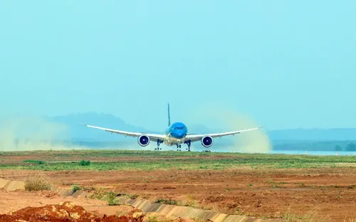 Thủ tướng chỉ đạo sớm đầu tư đường sắt tốc độ cao kết nối Cảng hàng không quốc tế Long Thành