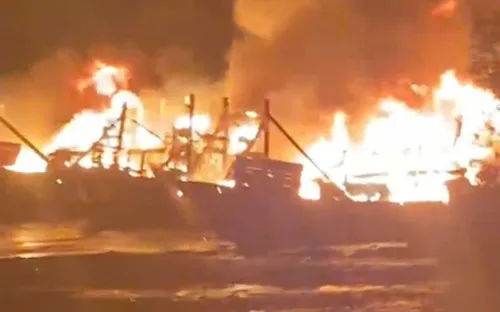 Cứu sống 55 ngư dân trong vụ cháy, chìm tàu cá Đà Nẵng