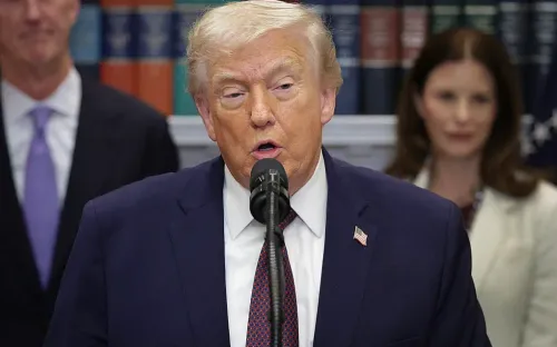 Tổng thống Trump bỏ ngỏ khả năng can thiệp quân sự tại Venezuela