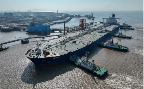 Trung Quốc đẩy mạnh tích trữ dầu thô: Lượng dự trữ tháng 11 chạm mốc cao nhất trong nửa năm