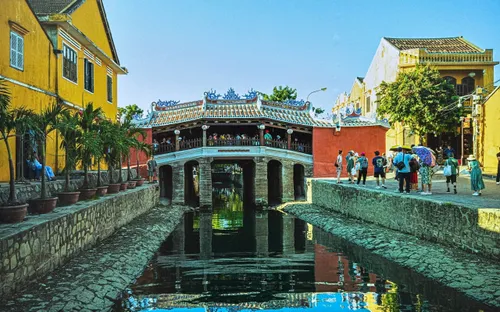 Khám phá “kho báu” di sản văn hóa Việt Nam: Sức sống từ truyền thống đến hiện đại