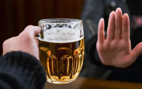 Uống rượu bia thường xuyên làm giảm tuổi thọ và gây nhiều bệnh lý nguy hiểm