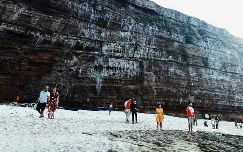 Quảng Ngãi mở trục phát triển du lịch bền vững