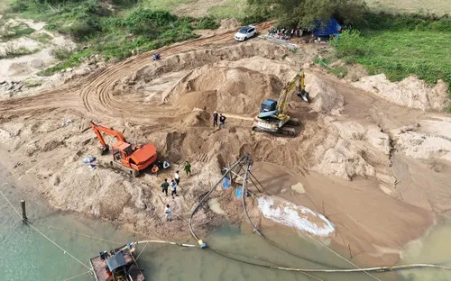 Phát hiện vụ khai thác trái phép gần 5.600m³ cát ở Quảng Trị