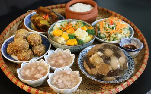 Hương vị bản sắc: Giải mã 5 món ăn đặc sản Tết miền Bắc - Nơi văn hóa được lưu giữ trọn vẹn