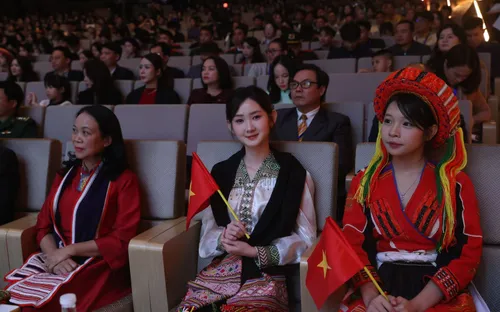 Tuyên dương 150 học sinh, sinh viên, thanh niên dân tộc thiểu số xuất sắc