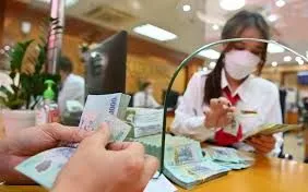 Thị trường tài chính cuối năm và cuộc đua lãi suất huy động