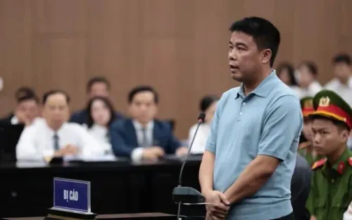 Xét xử cựu chủ tịch Tập đoàn Phúc Sơn và hai cựu thiếu tướng quân độ