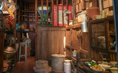 Bảo tàng mini trong quán cà phê: Khi di sản sống nhịp thở đô thị