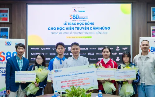 Học bổng Tiếng Anh S80: Mỗi ngày cấp 115 học bổng, hàng ngàn hồ sơ đua giành suất cuối