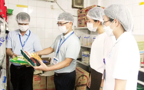 Thông tư mới của Bộ Y tế phân cấp nhiều thủ tục về an toàn thực phẩm