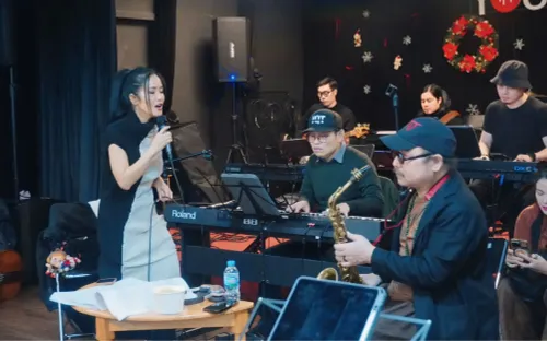 Hủy show "Về đây bốn cánh chim trời": Khán giả mệt mỏi chờ đợi phương án hoàn tiền và trách nhiệm