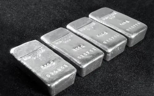 Lo ngại khan hiếm nguồn cung bạc toàn cầu sau động thái mới của Trung Quốc