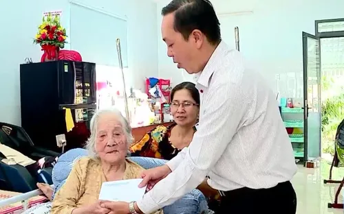 Triệu niềm vui từ món quà đầu năm