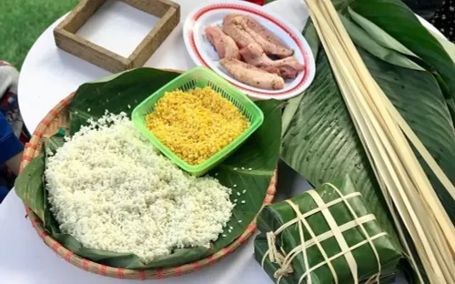 Lửa hồng xuyên đêm và những đôi tay không nghỉ ở "vương quốc" đặc sản Tết