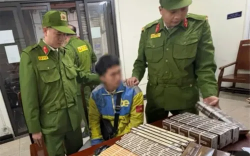 Hà Nội: Liên tiếp triệt phá các vụ buôn bán pháo nổ và thuốc lá lậu dịp cao điểm Tết