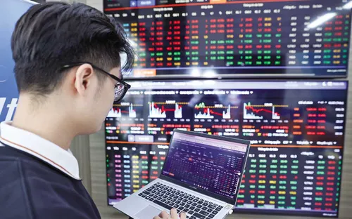 “Nút thắt” tỷ giá và điểm đảo chiều của dòng vốn ngoại