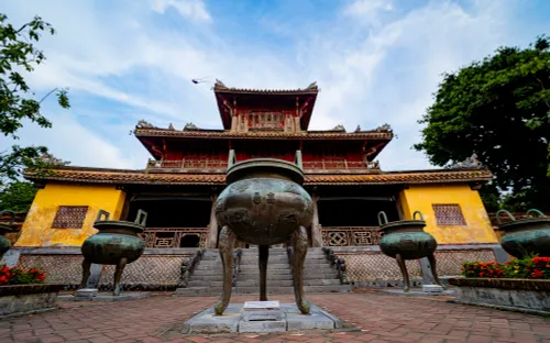 Cửu Đỉnh cung đình Huế: Bản tuyên ngôn chủ quyền đúc bằng đồng khối