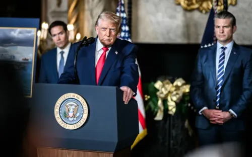 Ông Trump tuyên bố Mỹ sẵn sàng can thiệp nếu Iran nổ súng vào người biểu tình