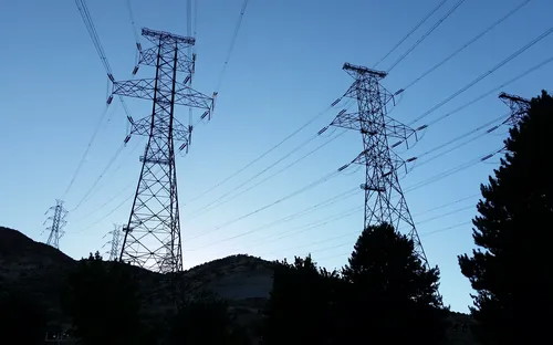 Mỹ: "Cơn khát" năng lượng của AI đẩy chi phí điện tăng thêm 6,5 tỷ USD