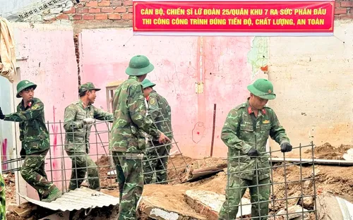 Đà Nẵng: Vượt nắng thắng mưa, hoàn thành sớm nhà mới cho người dân vùng sạt lở