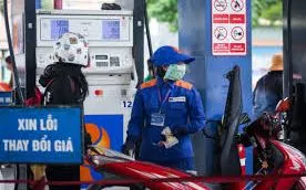 Giá xăng giảm phiên thứ 5 liên tiếp, RON95-III rời mốc 19.000 đồng/lít