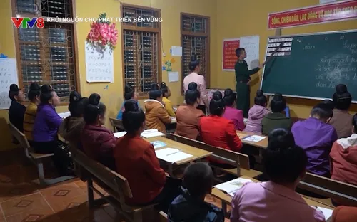 Khởi nguồn cho phát triển bền vững: Người gieo con chữ ở biên cương