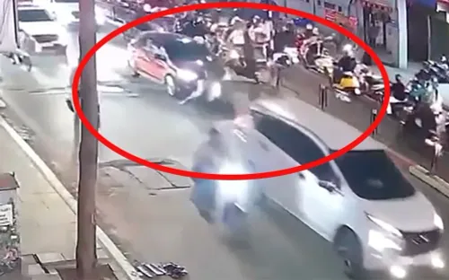 Ô tô tông xe máy trên đường Nguyễn Lương Bằng khiến một người tử vong