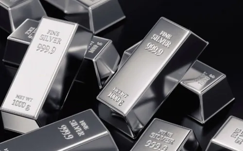 Giá bạc hôm nay 10/1/2026 tăng vọt, bạc thỏi có lúc vượt 84 triệu đồng/kg