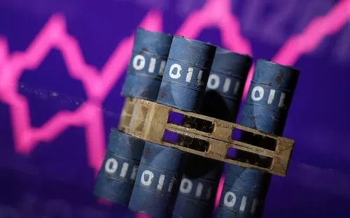 Giá xăng dầu hôm nay (12-1): Xu hướng tăng giá