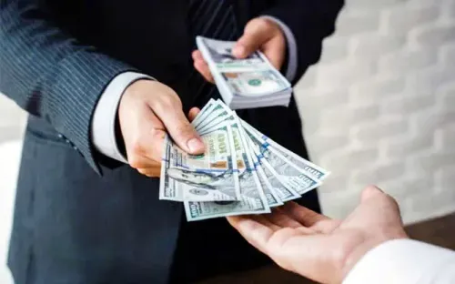 Tỷ giá USD ngày 12/1/2026: Thị trường tự do tiếp tục giảm, ngân hàng đi ngang