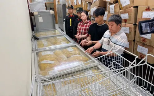 Lời khai của chủ cơ sở Châu Phát sản xuất 800 tấn mì trộn hóa chất ở TPHCM