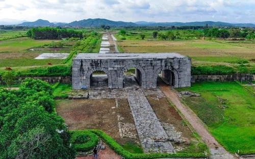 Thành Nhà Hồ: Kỹ thuật ghép đá khổng lồ và dấu ấn của một vương triều ngắn ngủi