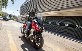 Xe tay ga 200cc mới ra mắt thách thức Honda SH, giá ngang SH 125i