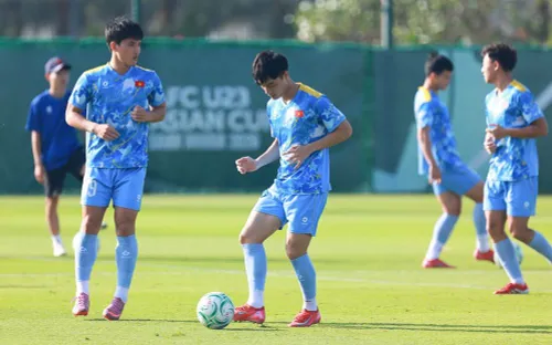 HLV Kim Sang Sik: "Thành tích vòng bảng không phải là điểm dừng"