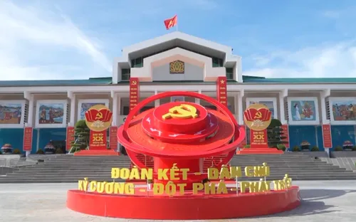 Tăng tốc các dự án trọng điểm chào mừng Đại hội Đảng