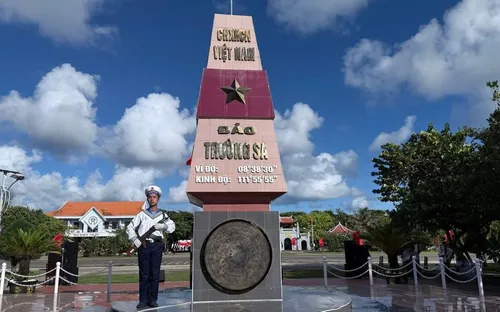 Trường Sa: Niềm tin son sắt nơi đầu sóng hướng về Đại hội XIV của Đảng