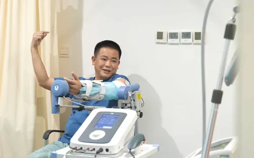 Thay khớp khuỷu tay sau 27 năm - Hồi sinh điều không tưởng