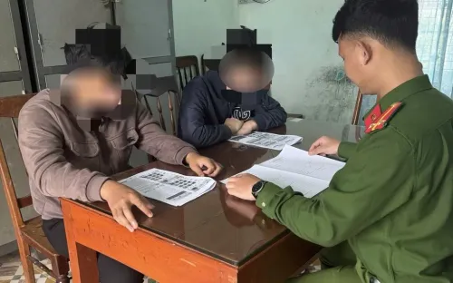 Ba ngày, hai thanh niên đánh bạc trực tuyến với số tiền 1,3 tỷ đồng