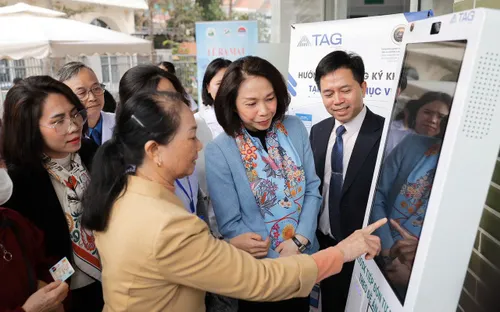 Trải nghiệm khám thông minh tại trạm y tế 4.0 đầu tiên của Hà Nội