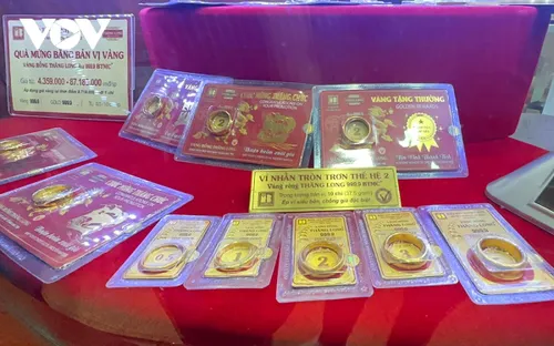 Giá vàng hôm nay 19/1: Giá vàng SJC tăng 2,2 triệu đồng/lượng