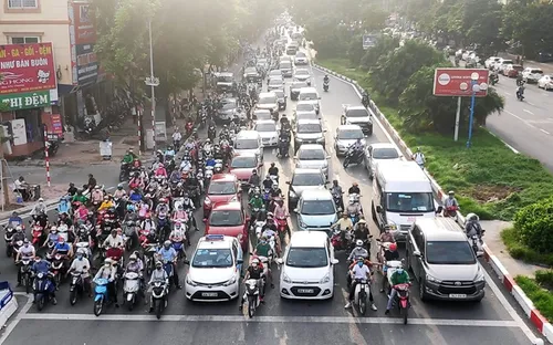 Xu hướng luật giao thông năm 2026: Siết chặt an toàn, thích ứng với công nghệ mới