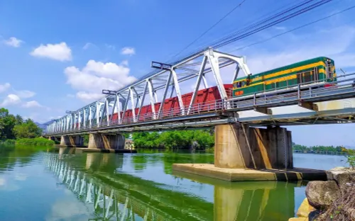 Đề xuất chi hơn 4.500 tỷ đồng nâng tốc độ tàu khách Bắc – Nam lên 80 km/h
