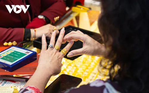 Giá vàng hôm nay 22/1: Vàng trong nước giảm về 168,7 triệu đồng/lượng