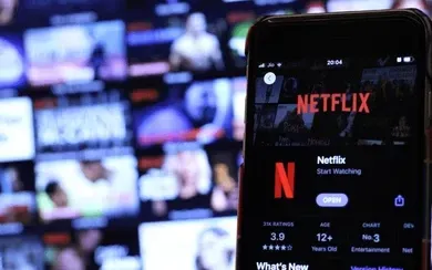 Warner Bros. Discovery chấp thuận đề nghị mua lại toàn bộ bằng tiền mặt từ Netflix