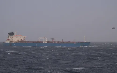 Pháp bắt giữ tàu chở dầu xuất phát từ Nga trên Địa Trung Hải