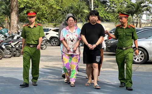 Bắt 8 người Hàn Quốc trong đường dây ma túy tại TPHCM